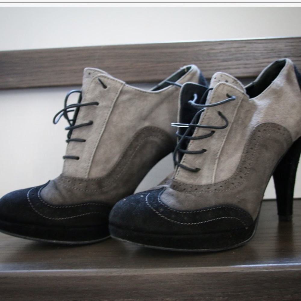Gorgeous Italian suede shoes